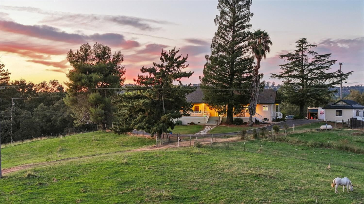 Property Photo:  2857 Moonshine Lane  CA 95650 