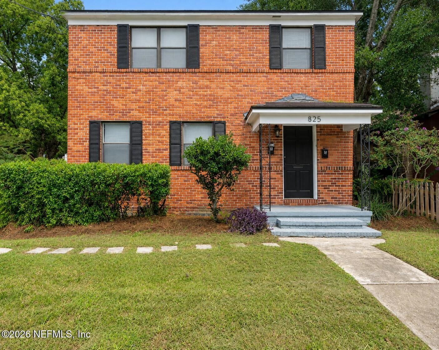 Property Photo: 825 McDuff Avenue S FL 32205