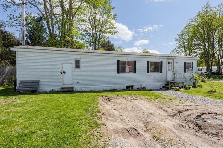 Property Photo:  9 Starting Gate Lane  NH 03451 