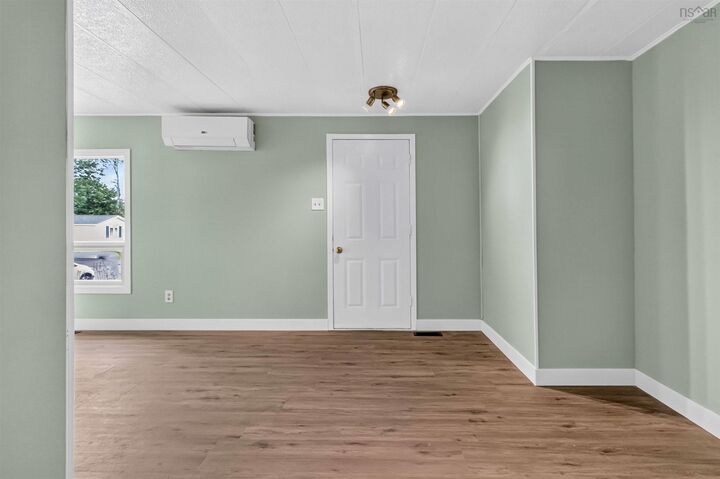 Property Photo:  25 Third Street  NS B4B 1P9 