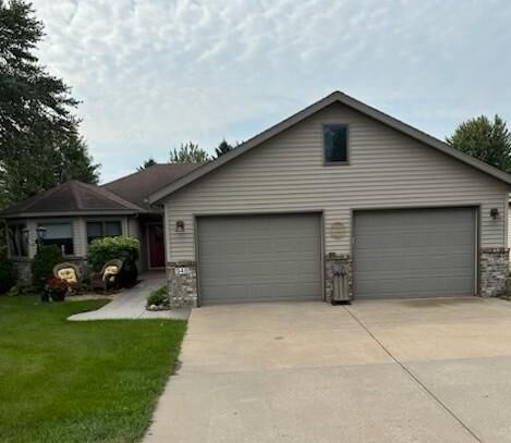 Property Photo:  948 Willow View Circle  MN 56387 