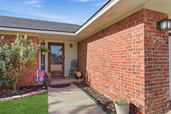 Property Photo:  2625 Cherokee Strip Street  OK 73521 