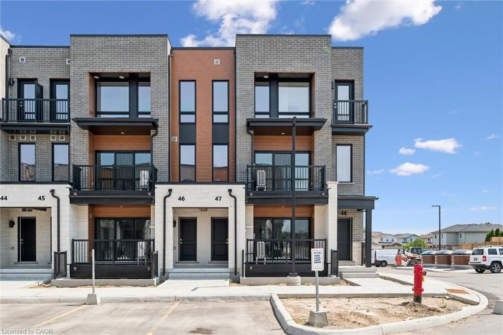 Property Photo: 525 Erinbrook Drive B047 ON N2E 0L4