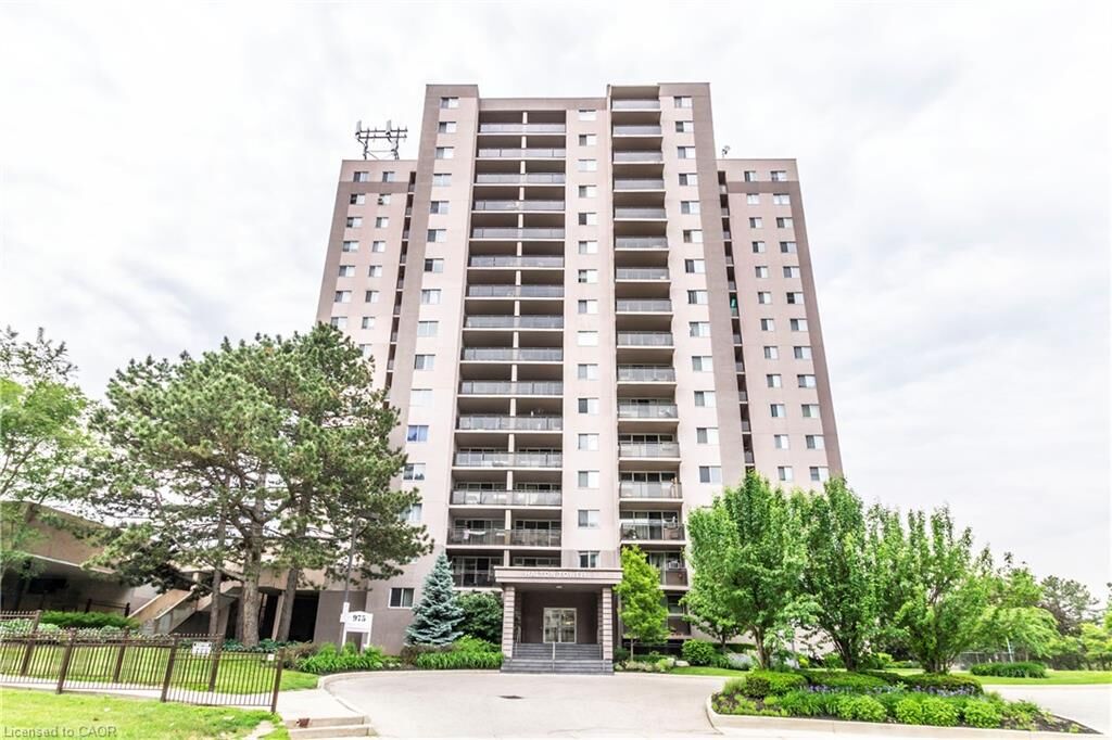 Property Photo: 975 Warwick Court 908 ON L7T 3Z7