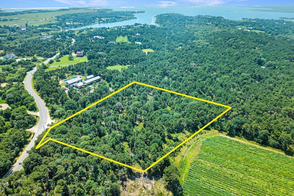 Property Photo:  8 Turkeyland Cove Road  MA 02539 