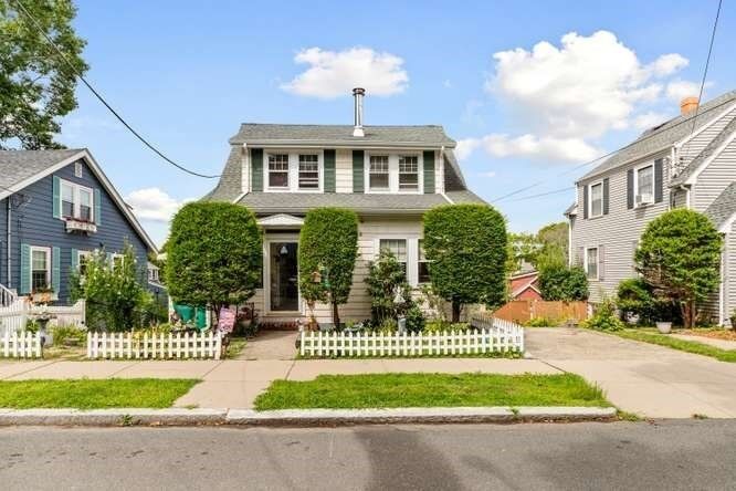 Property Photo:  42 Piedmont St  MA 01904 