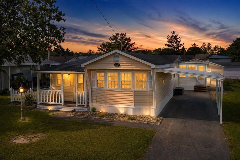 Property Photo: 281 Chauncey Walker St 153 MA 01007