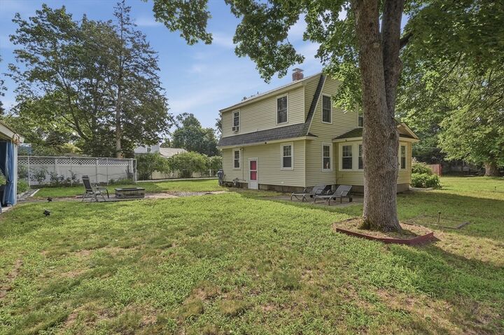 Property Photo:  101 Pleasant St  MA 01876 