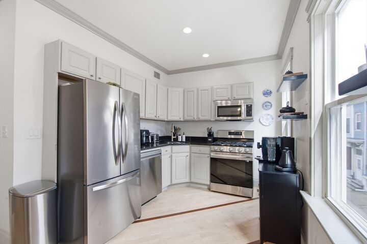 Property Photo:  255 Gold St 2  MA 02127 