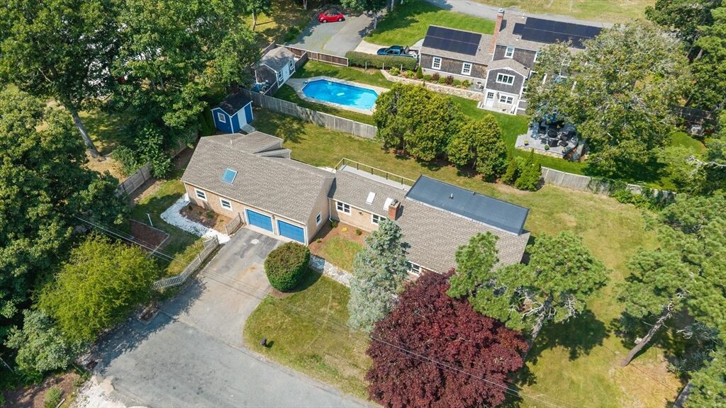 Property Photo:  20-22 Glendale Lane  MA 02645 