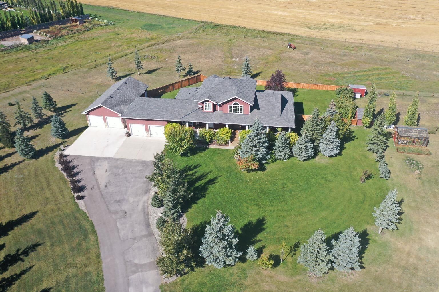 Property Photo: 63 Deer Path Meadows AB T0L 0Z0