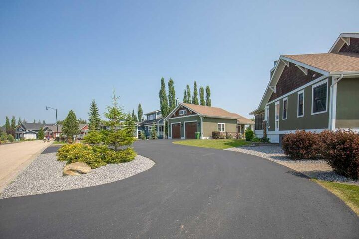 Property Photo:  539 Summer Crescent  AB T0C 2J0 