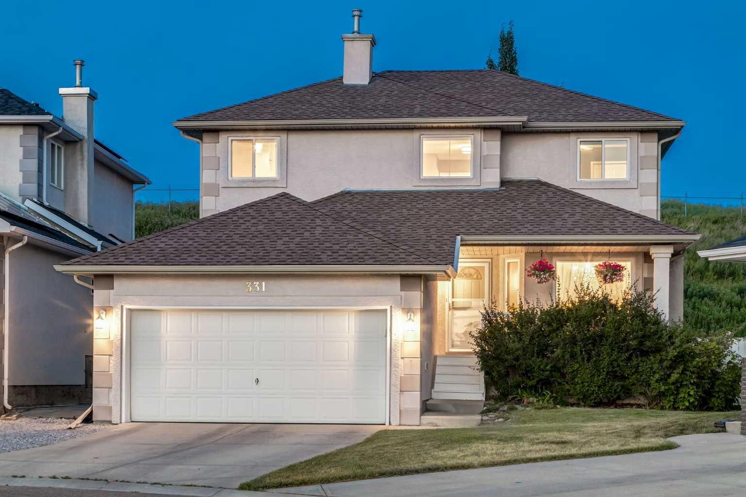 Property Photo:  331 Sierra Madre Court SW  AB T3H 3G7 