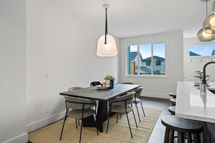 Property Photo:  872 Sora Boulevard SE  AB T3S 1C5 