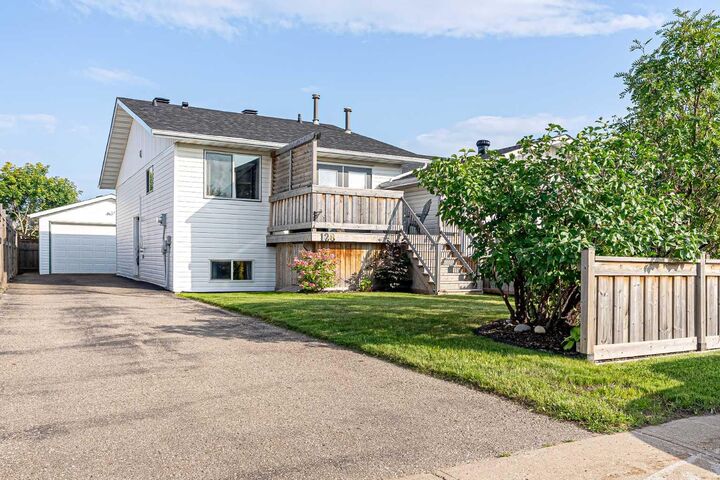128 Cornwall Drive — photo 1