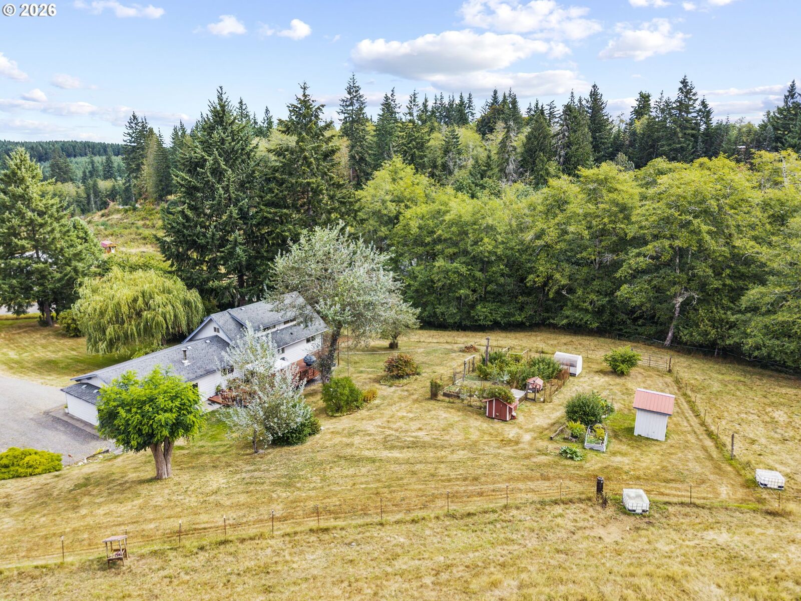 Property Photo: 22726 Cedar Grove Rd OR 97016
