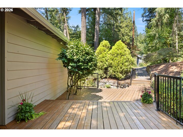 Property Photo:  2885 SW 89th Ave  OR 97225 