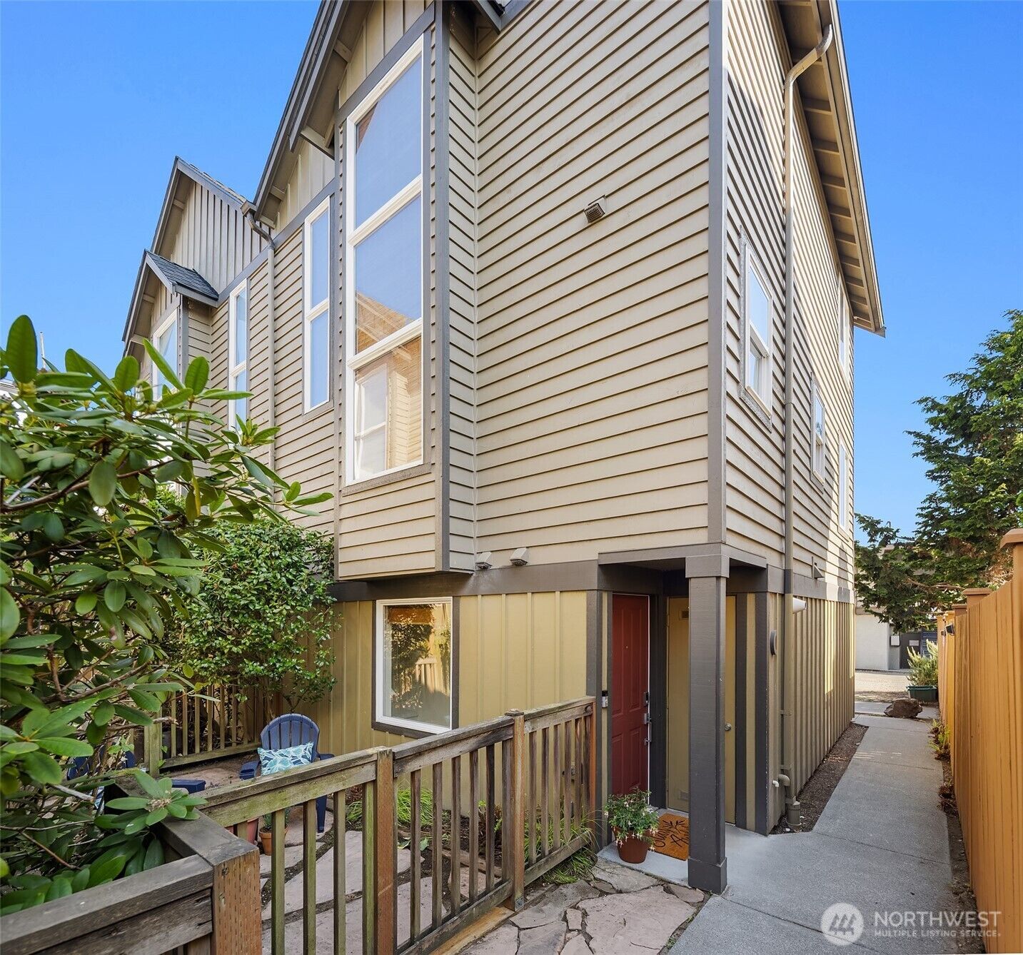 Property Photo:  2609 NW 57th Street C  WA 98107 