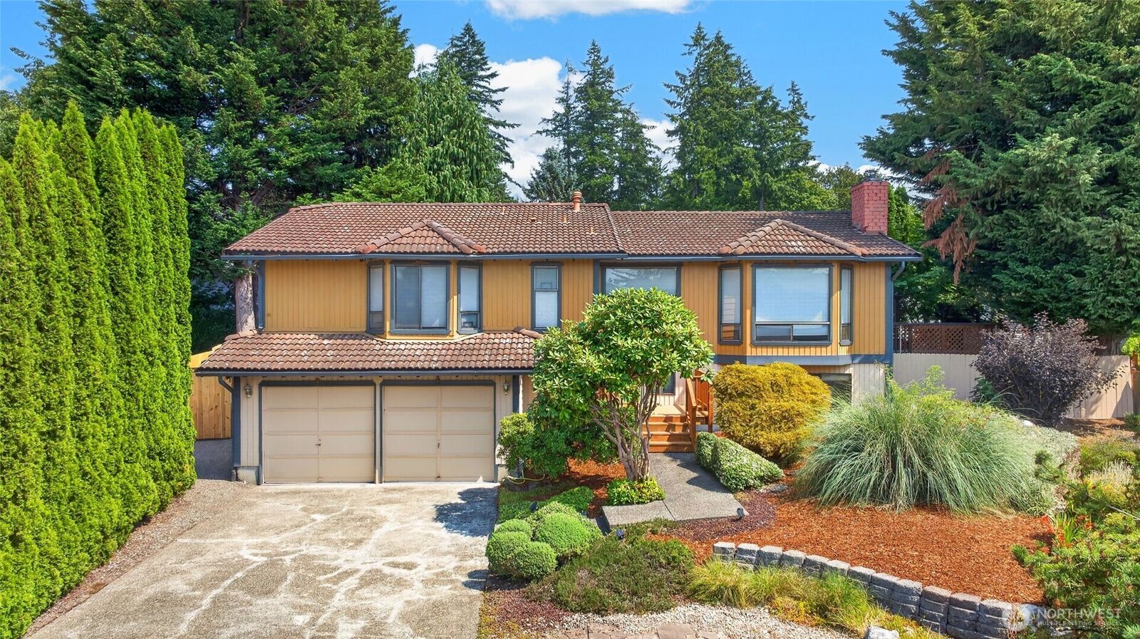 Property Photo:  16231 SE 178th Street  WA 98058 