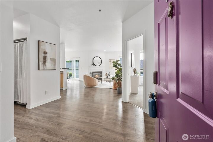 Property Photo: 3905 243rd Place SE M102 WA 98021