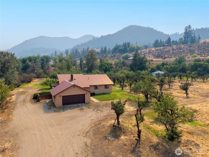 Property Photo:  905  Schulz Lane  WA 98856 