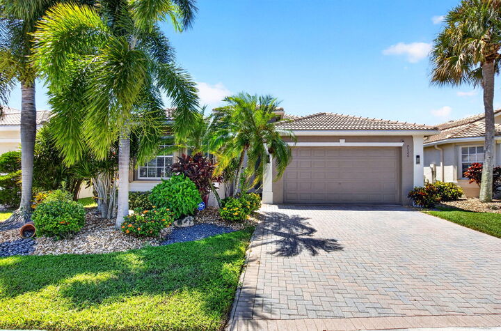Property Photo:  7326 Cortes Lake Drive  FL 33446 