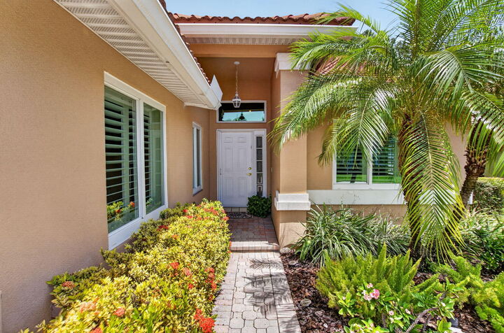 Property Photo: 13275 Royale Sabal Court FL 33484