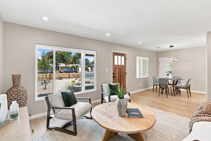 Property Photo:  568 Madrone Avenue  CA 94085 
