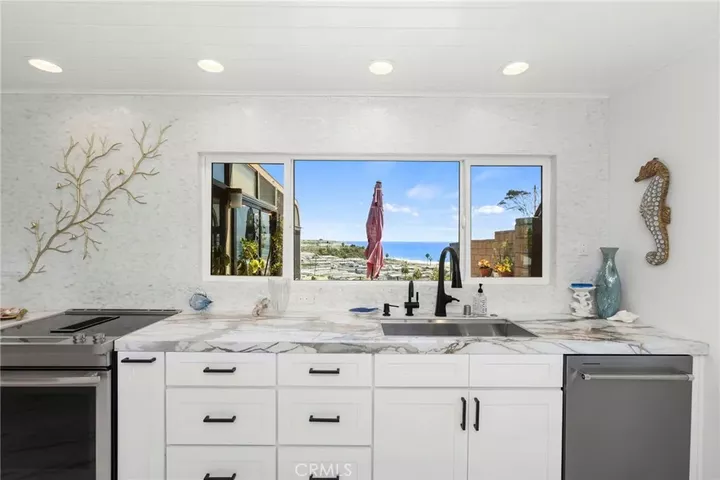 Property Photo: 123 Monte Vista 12 CA 92672