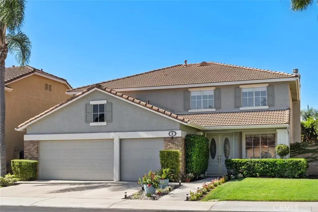 Property Photo:  8 National Place Place  CA 92602 