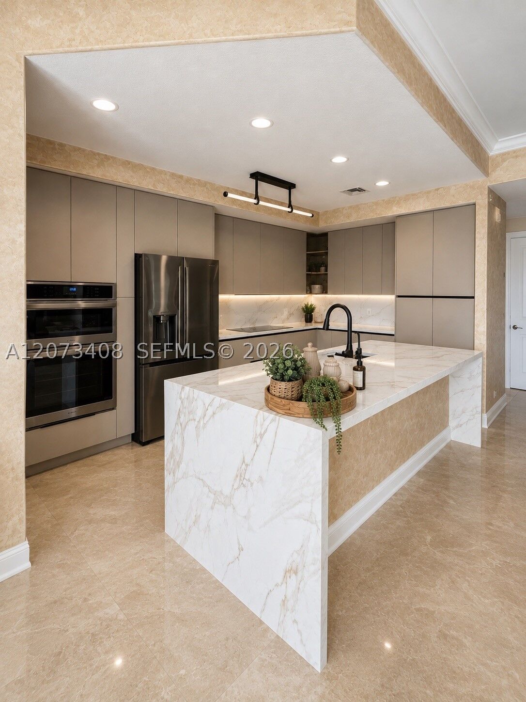 Property Photo:  3225 NE 207th Ter  FL 33180 