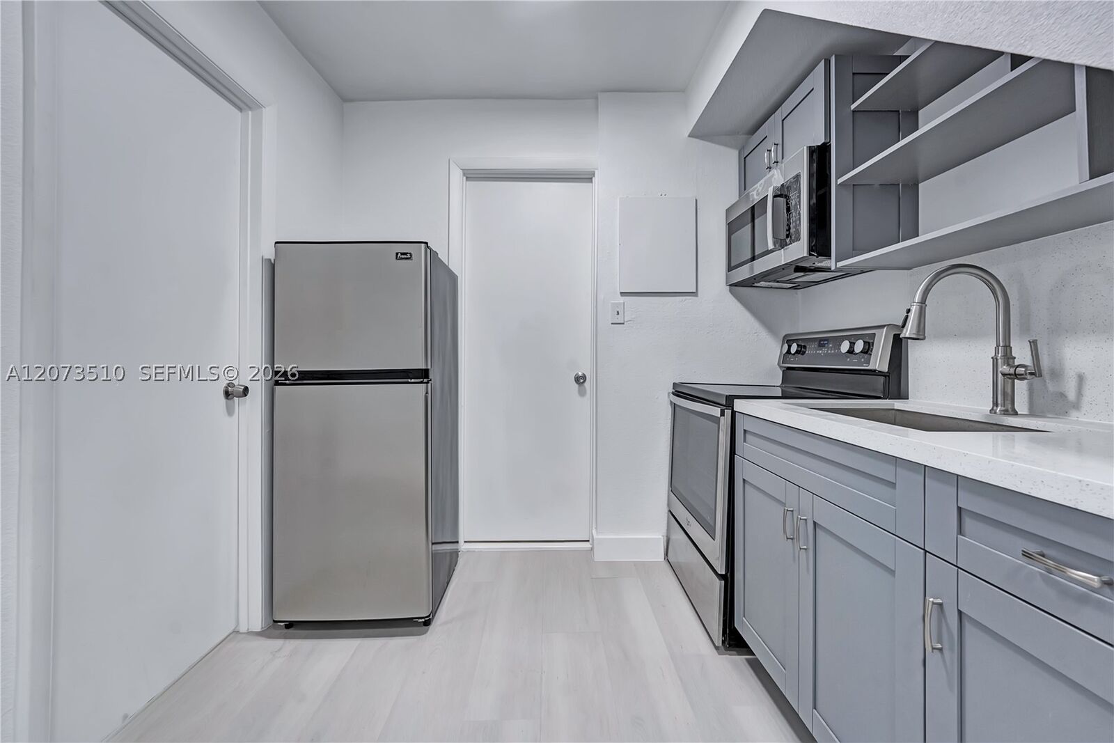 Property Photo: 769 NW 10th St 2 FL 33136