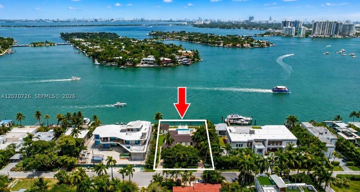 Property Photo:  205 N Hibiscus Dr  FL 33139 