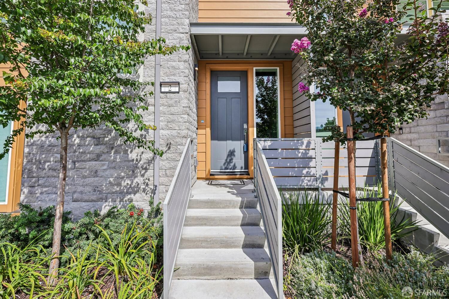 Property Photo:  1301 Barbet Circle 2  CA 94087 