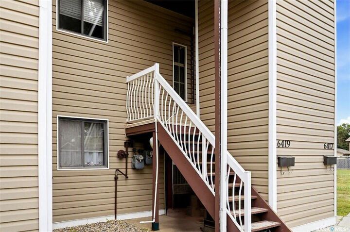 Property Photo: 6419 Rochdale Boulevard SK S4X 2Y9