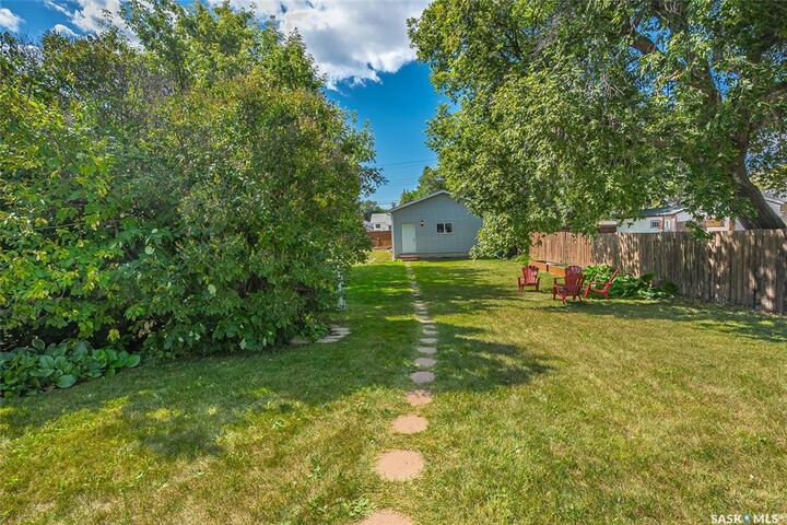 Property Photo:  503 P Avenue N  SK S7L 2W1 