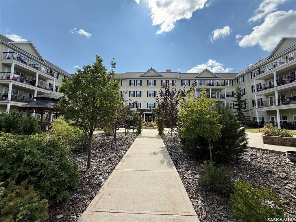 Property Photo: 910 Main Street 322 SK S0K 2A0