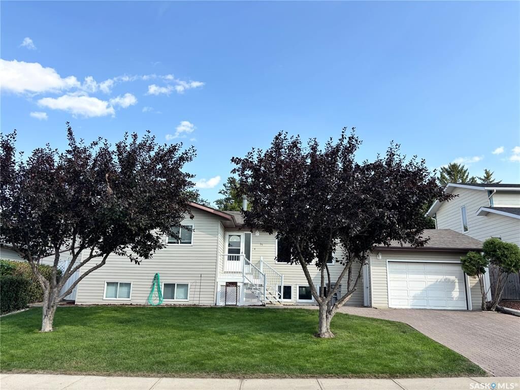 Property Photo: 34 O'Connor Crescent SK S0L 1S1
