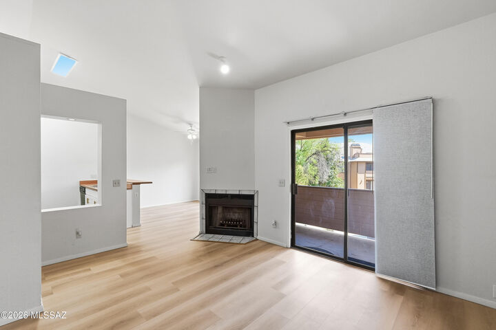 Property Photo: 1710 W Park Wood Lane 177 AZ 85746