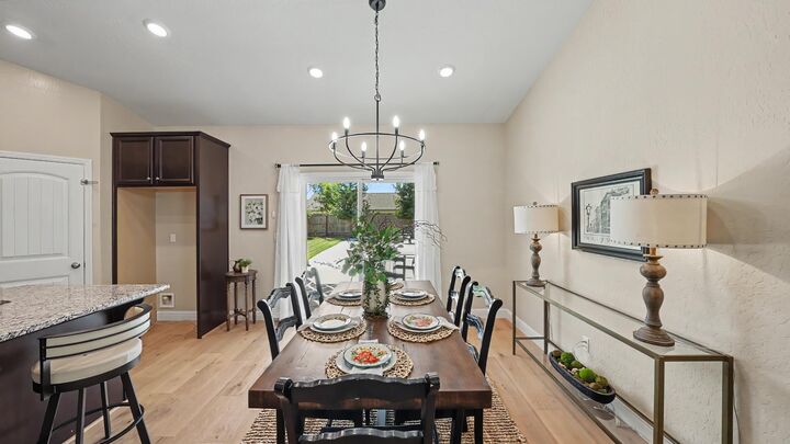 Property Photo:  3615 E Westcott Avenue  CA 93292 