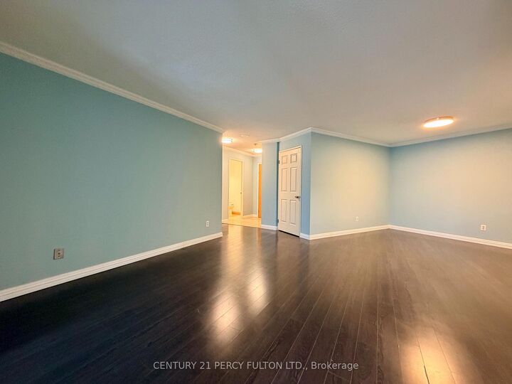 Property Photo:  175 Bamburgh Circle Ph12  ON M1W 3X8 