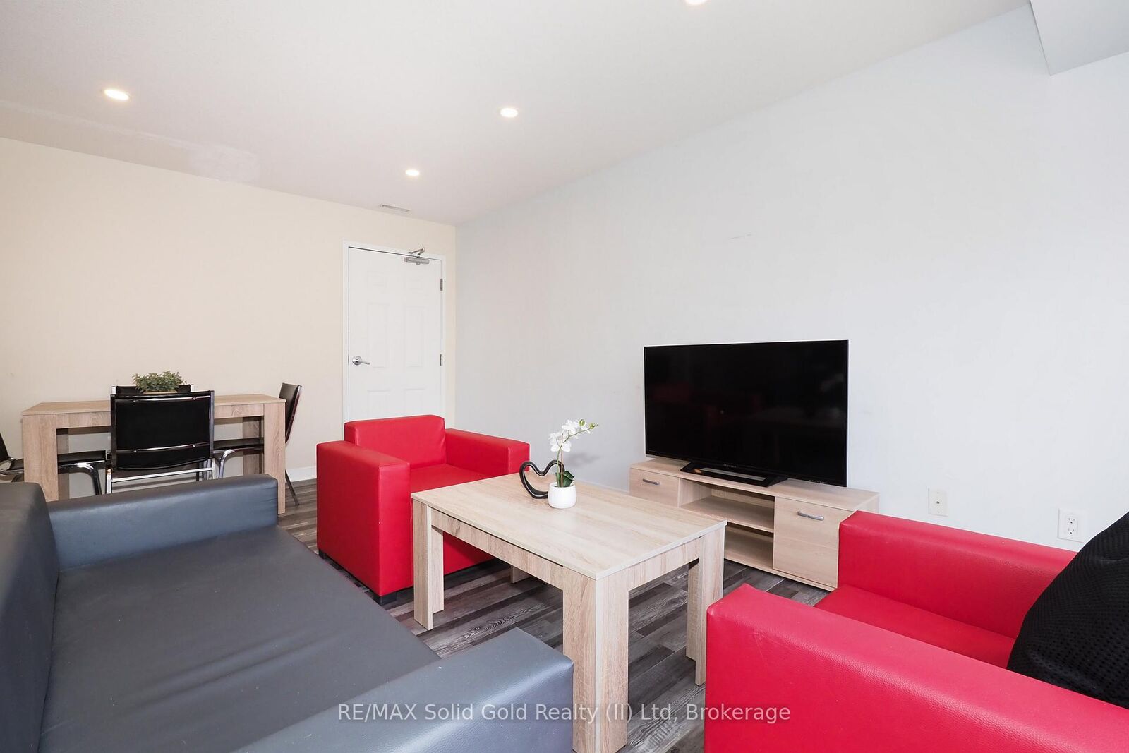 Photo de la propriété:  288 Albert Street 208  ON N2L 3T8 