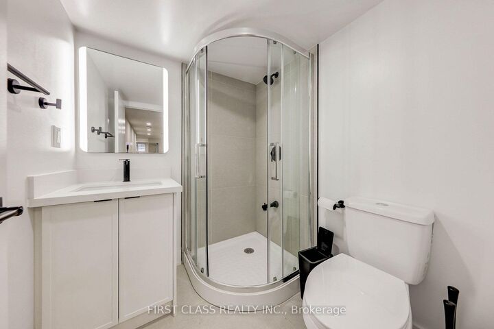 Property Photo:  431 Roxton Road Basement  ON M6G 3R5 