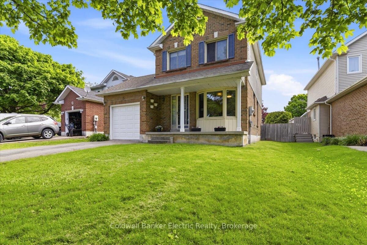 Photo de la propriété:  3 Walbridge Court  ON L1C 4B7 