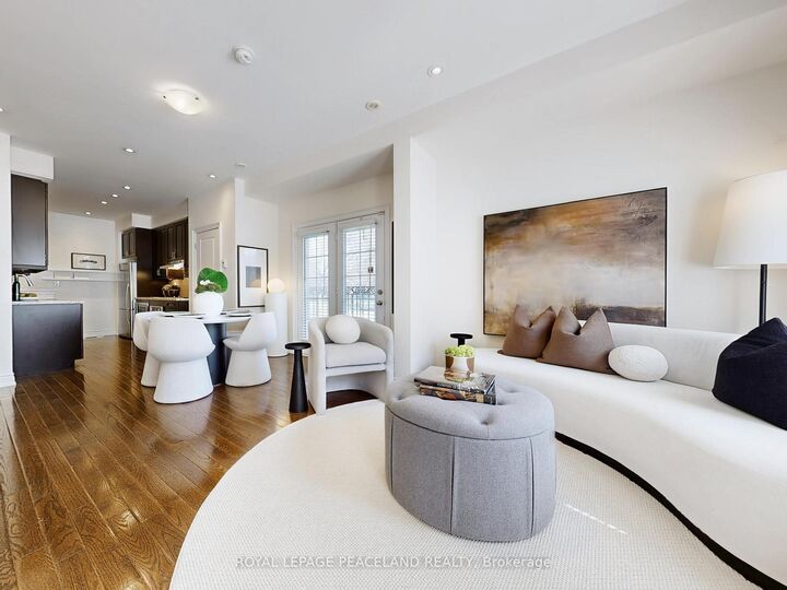 82 Hargrave Lane — photo 1