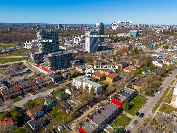 Property Photo:  1308 Thames Street 202  ON K1Z 7N4 