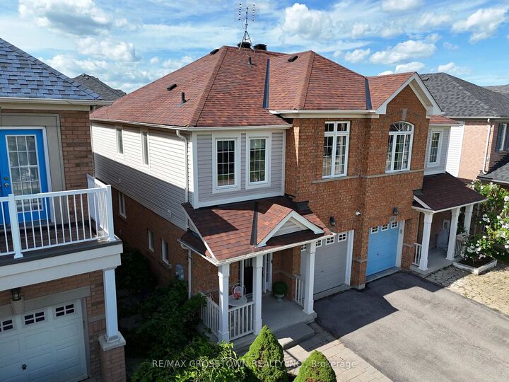 460 Reeves Way Boulevard — photo 1