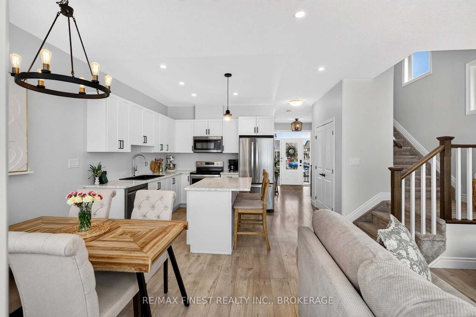 Property Photo:  524 Beth Crescent  ON K7P 0K9 