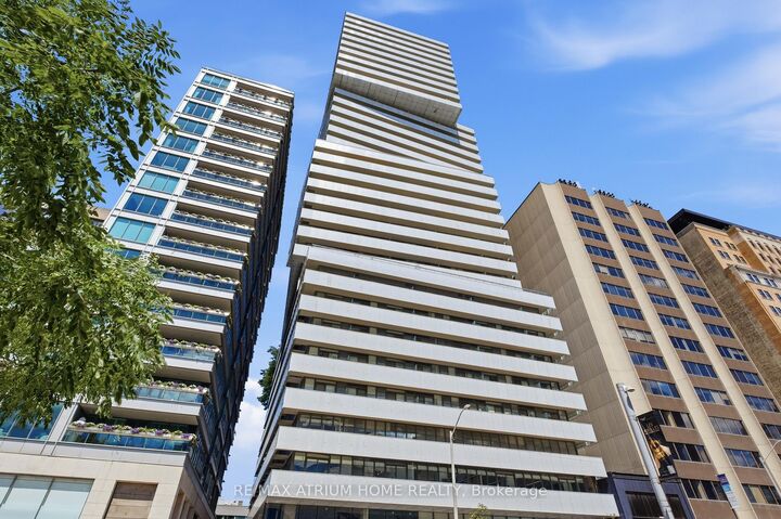 Property Photo: 200 Bloor Street W 3103 ON M5B 1T8