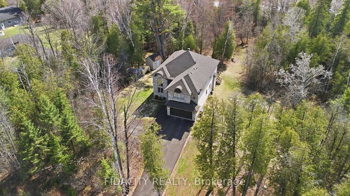 Property Photo: 152 Wilbert Cox Drive ON K0A 1L0